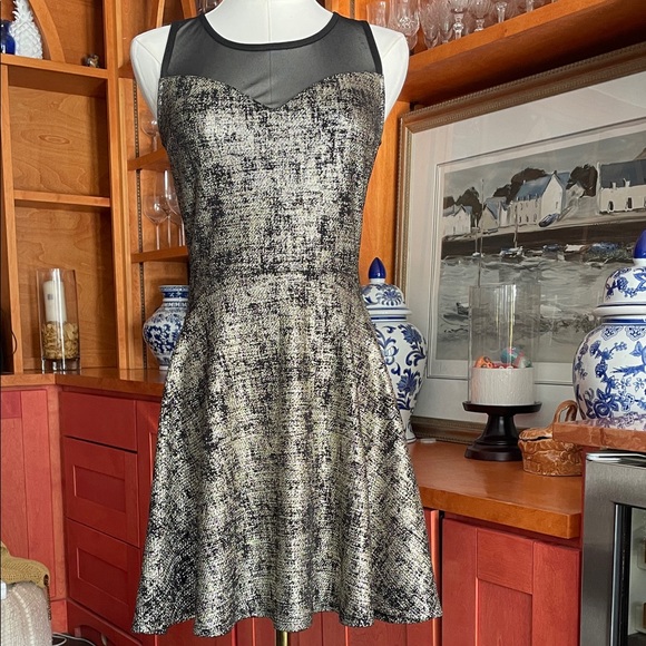 Soprano Black and Gold Textured Mini Dress - Picture 2 of 9